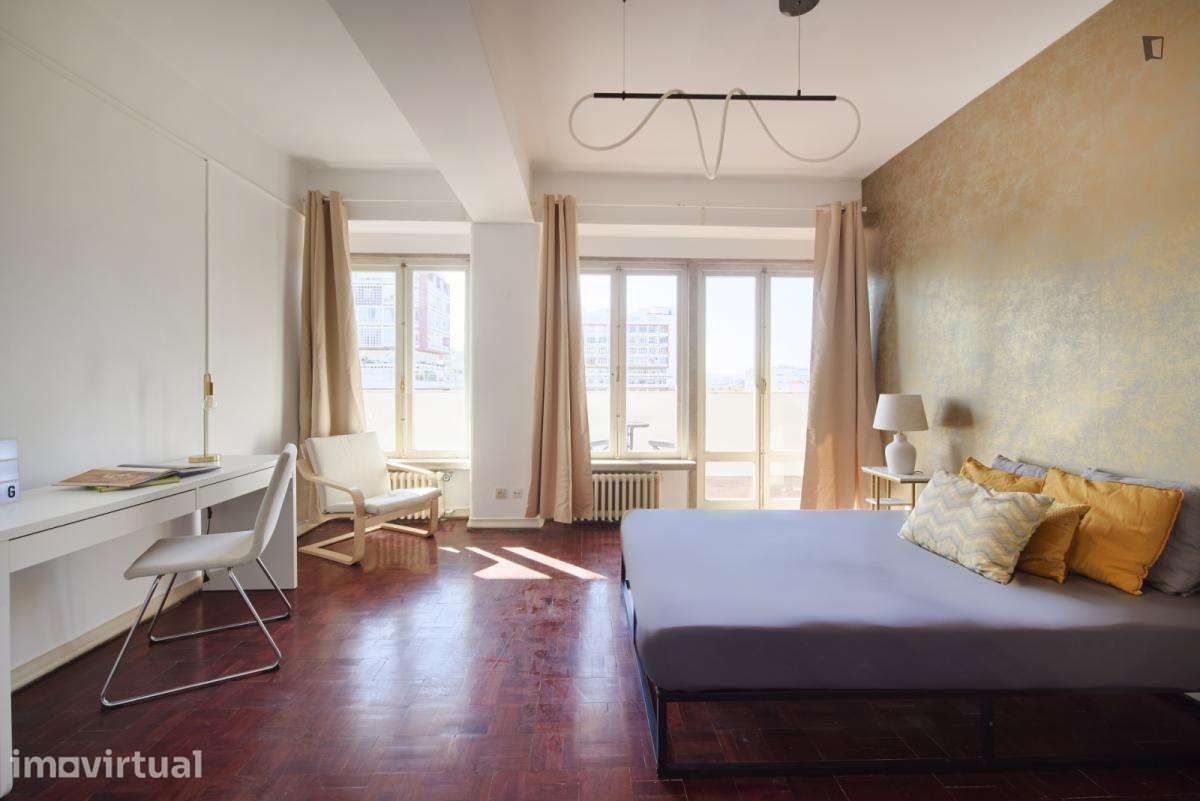 Quarto - localizado em Roma-Areeiro Lisbon - Grande imagem: 2/55