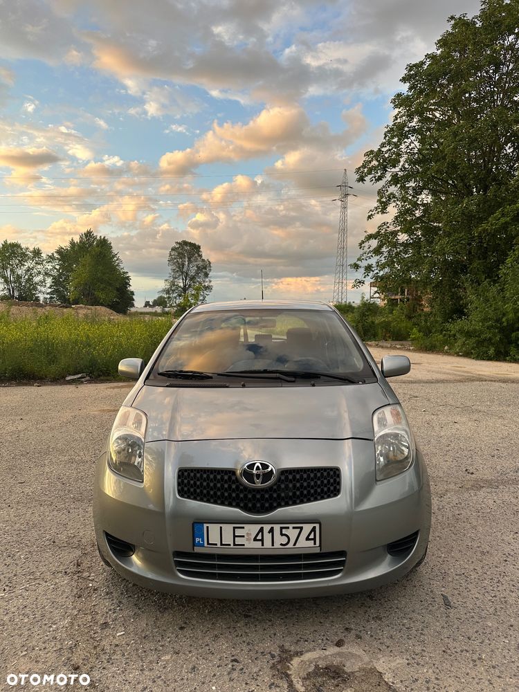Toyota Yaris 1.3 Blue - 4