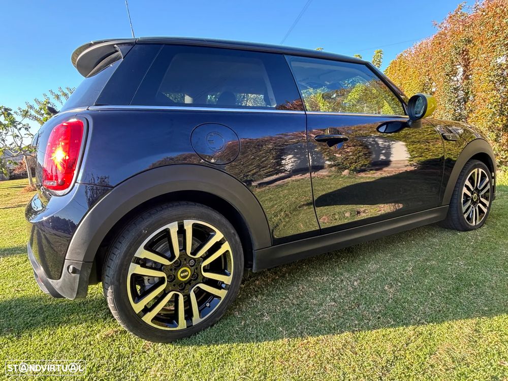 MINI 3 Portas Cooper SE Premium Yours - 9