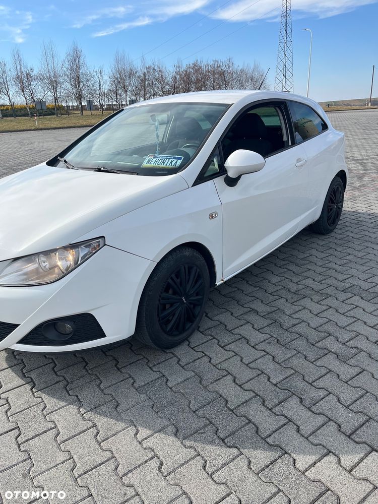 Seat Ibiza SC 1.6 16V Sport - 2