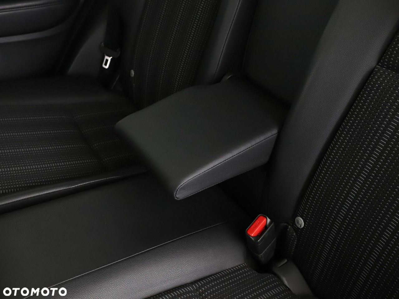 Honda HR-V 1.5 i-VTEC CVT Executive - 38