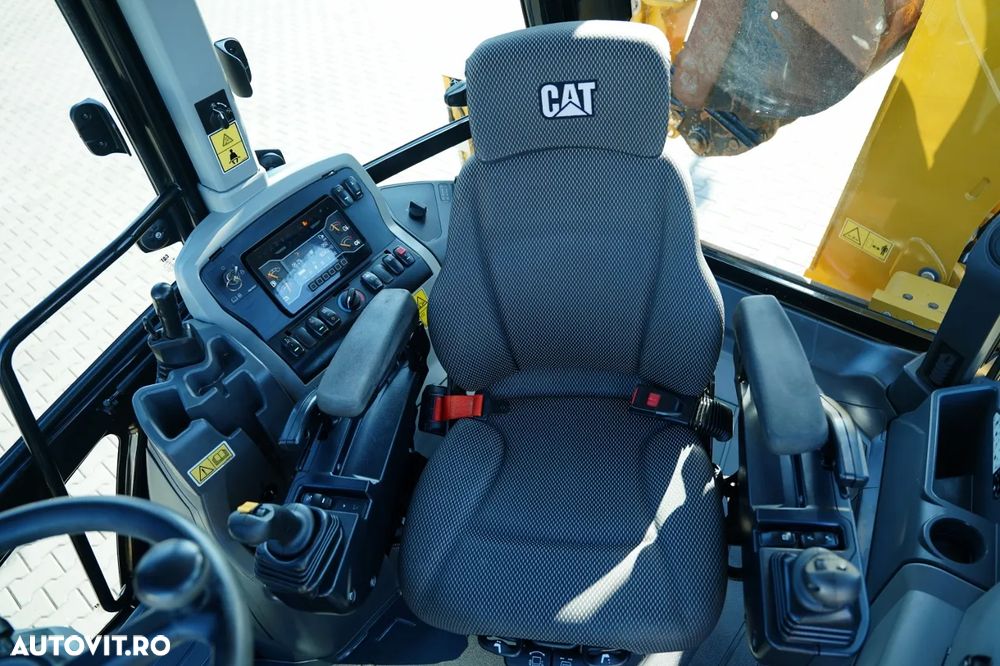 Cat 432 F / BULDOEXCAVATOR / 1.800 ORE / AER CONDIȚIONAT / - 26
