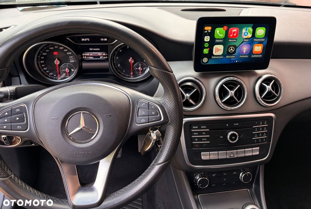 Mercedes-Benz CLA 180 - 8