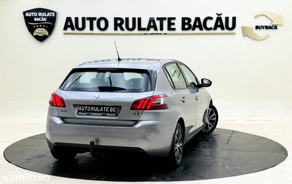 Peugeot 308 - 6