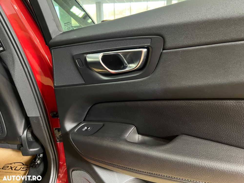 Volvo XC 60 T6 AWD Recharge Geartronic Inscription Expression - 17