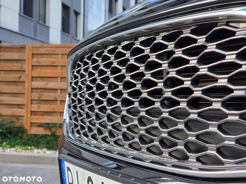 Ford Fusion - 10