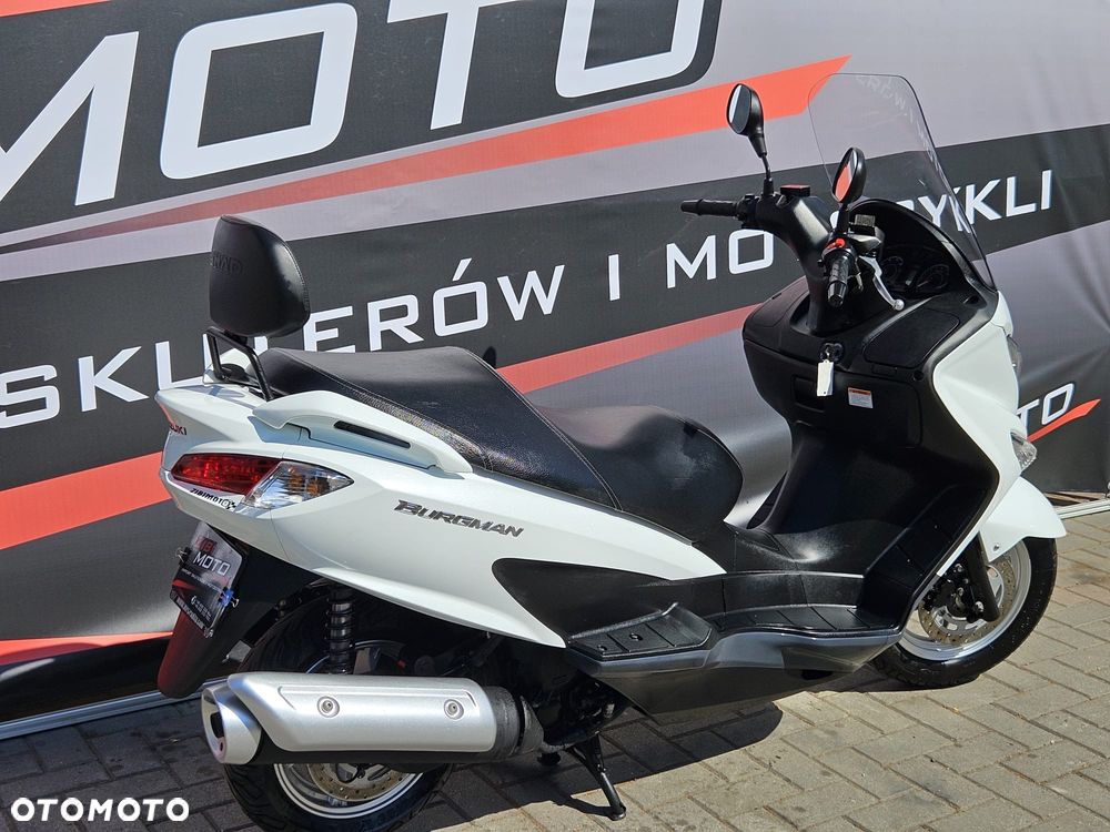 Suzuki Burgman - 15