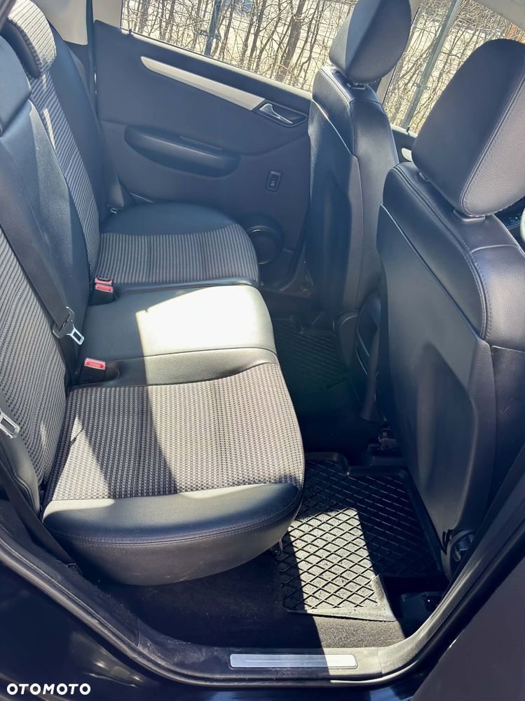 Mercedes-Benz Klasa A 180 CDI Avantgarde - 9