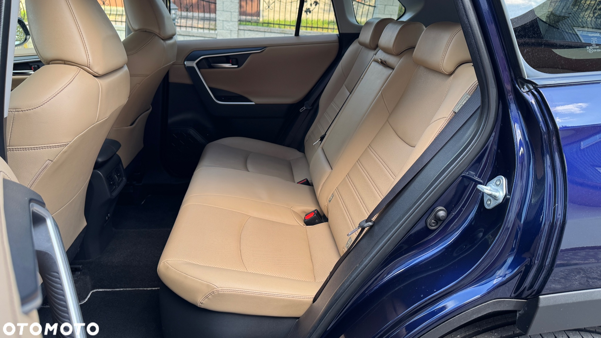 Toyota RAV4 - 18