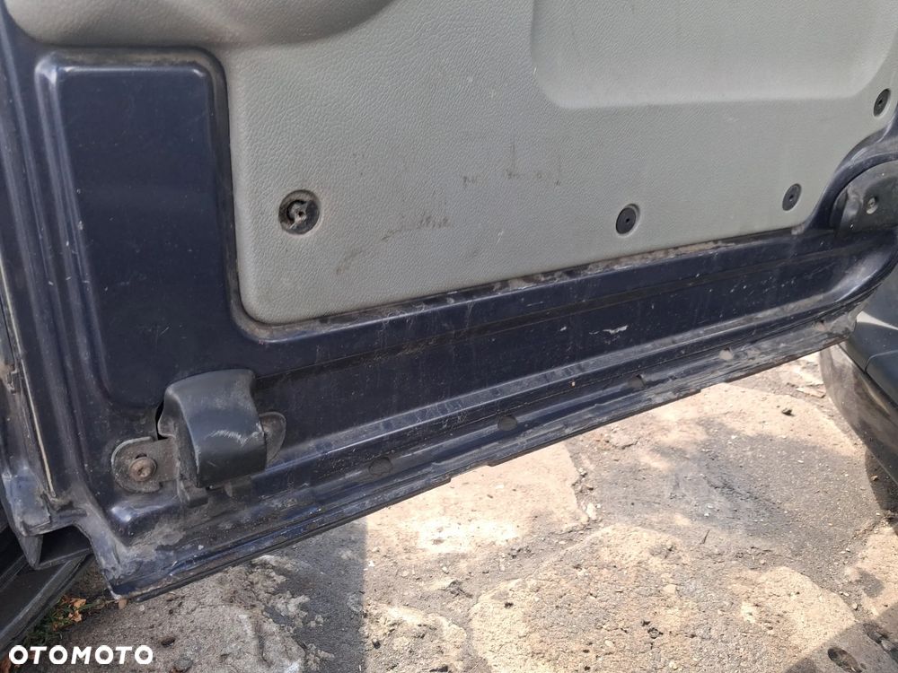 Renault Kangoo I 1 Lift polift Drzwi tył tylne klapy klapa bagażnika skrzydło prawe lewe fiolet fioletowe szyba mechanizm wycieraczek światło zamek KOMPLETNE - 4