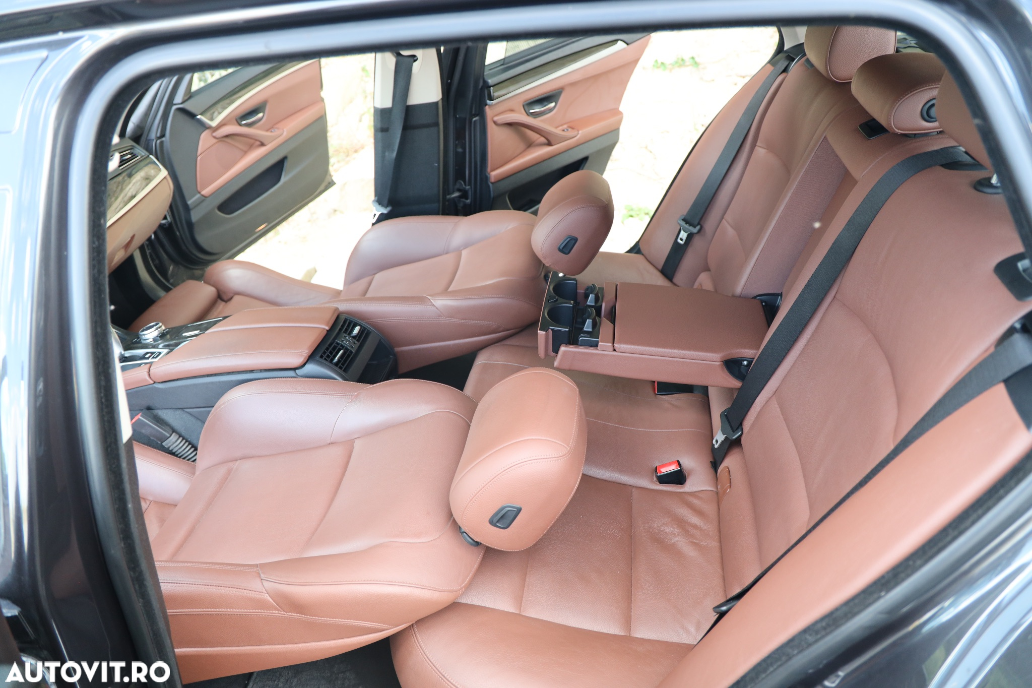 BMW Seria 5 520i Touring Aut. Luxury Line - 11