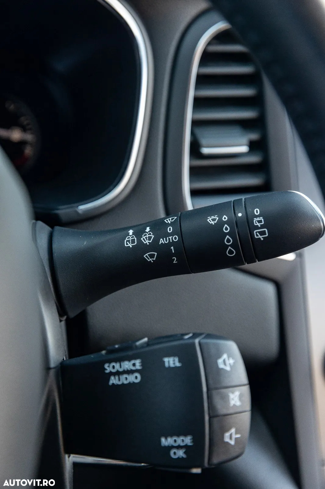 Renault Megane BLUE dCi 115 BUSINESS EDITION - 12