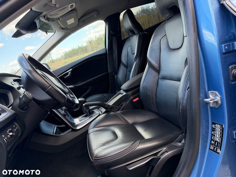 Volvo V40 T2 Ocean Race - 4