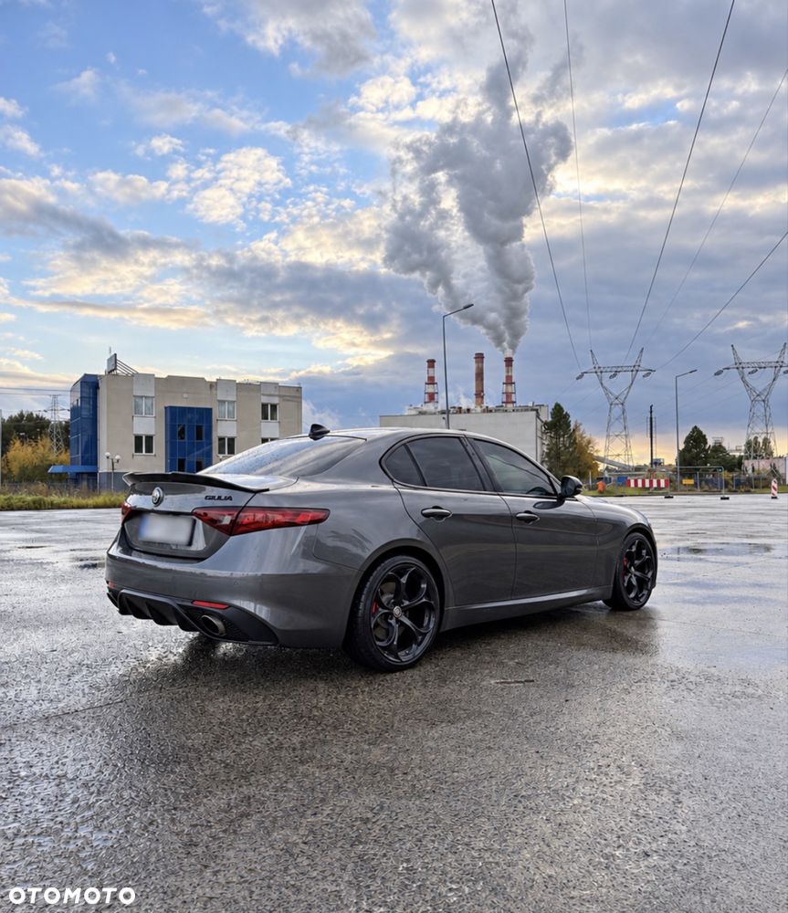 Alfa Romeo Giulia - 6