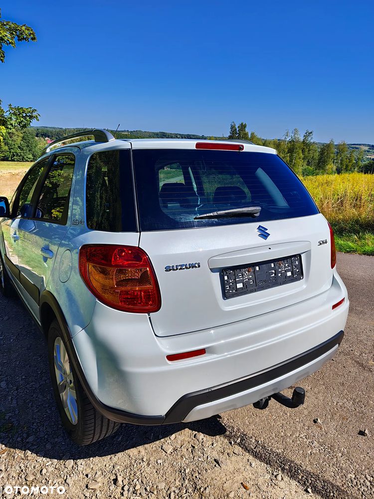 Suzuki SX4 Classic 1.6 VVT 4x2 Style - 4