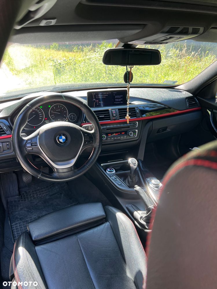 BMW Seria 3 320d Efficient Dynamics Sport Line - 17