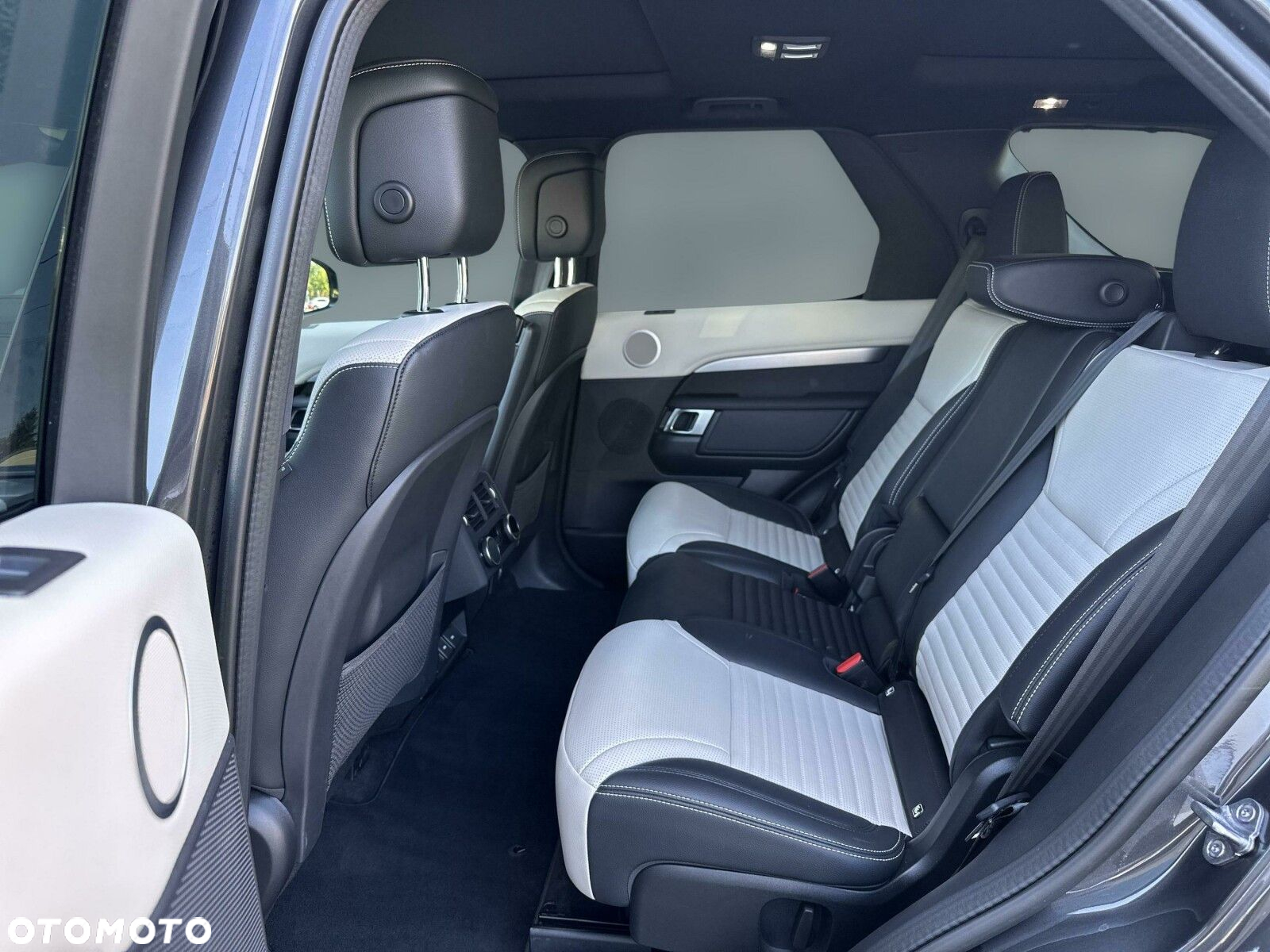 Land Rover Discovery - 13