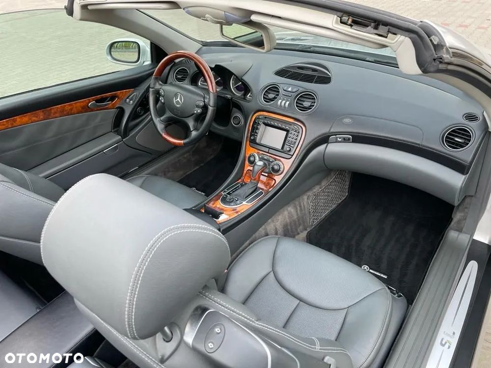 Mercedes-Benz SL 500 - 26