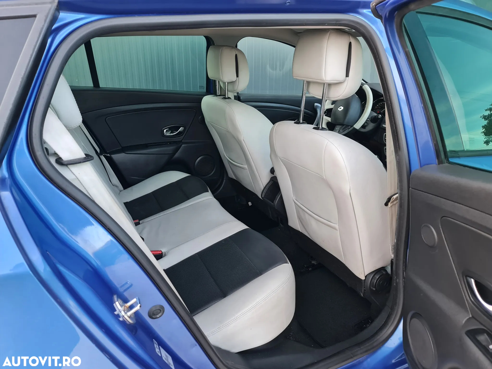 Renault Megane Grandtour ENERGY dCi 110 Start & Stopp Bose Edition - 9