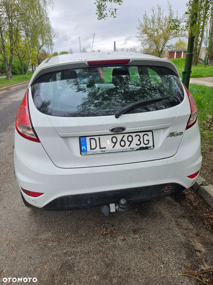 Ford Fiesta Van - 3