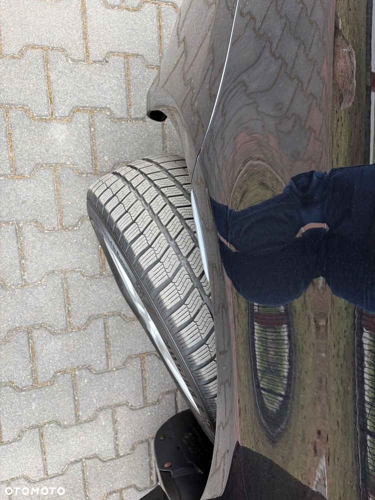 Volkswagen Touran 2.0 FSI Automatik Highline - 34