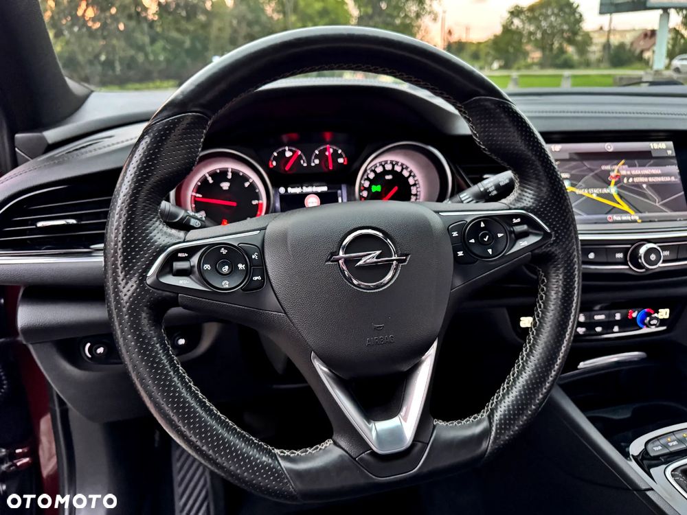 Opel Insignia CT 2.0 CDTI 4x4 Exclusive S&S - 25