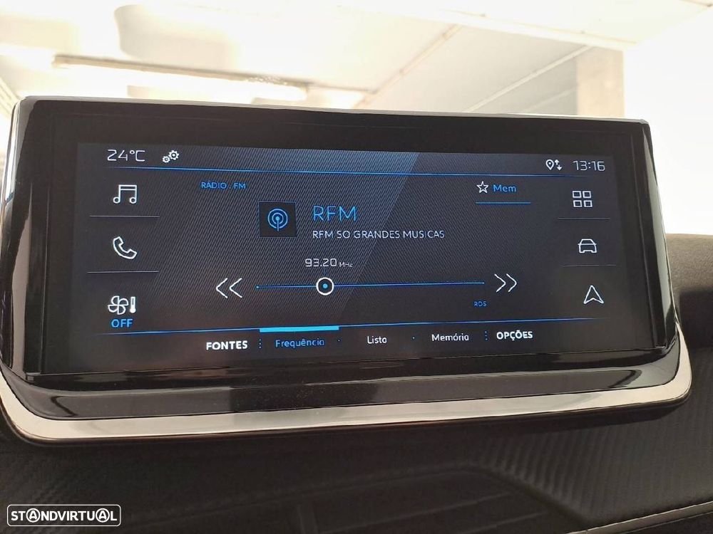 Peugeot 2008 1.2 PureTech Style - 17