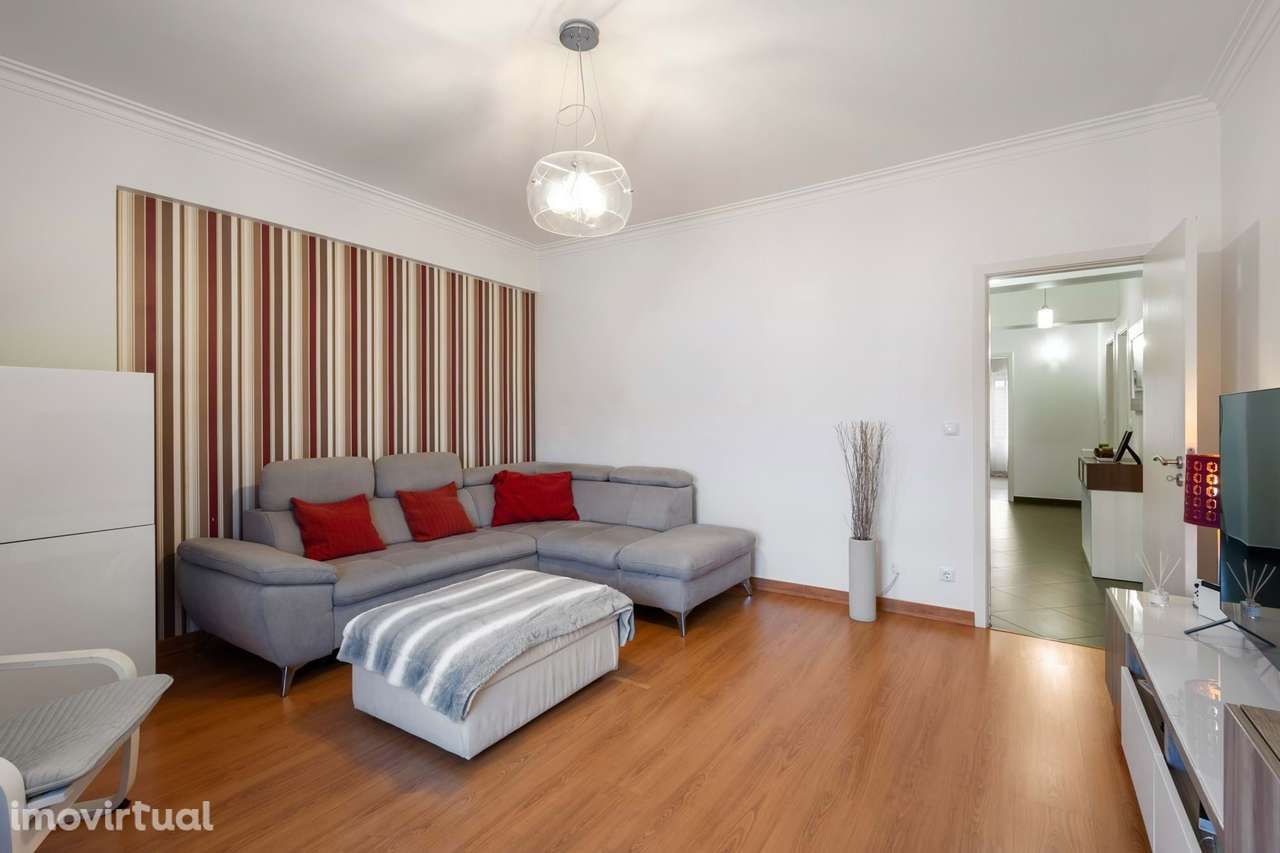 T3 Totalmente Remodelado no Bom Sucesso – Alverca do Ribatejo - Grande imagem: 2/36