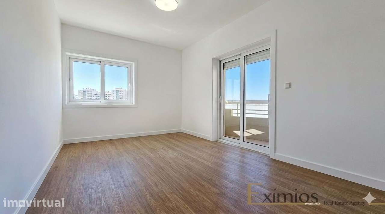 Apartamento T3 remodelado, no Centro da Póvoa de Varzim - Grande imagem: 4/9