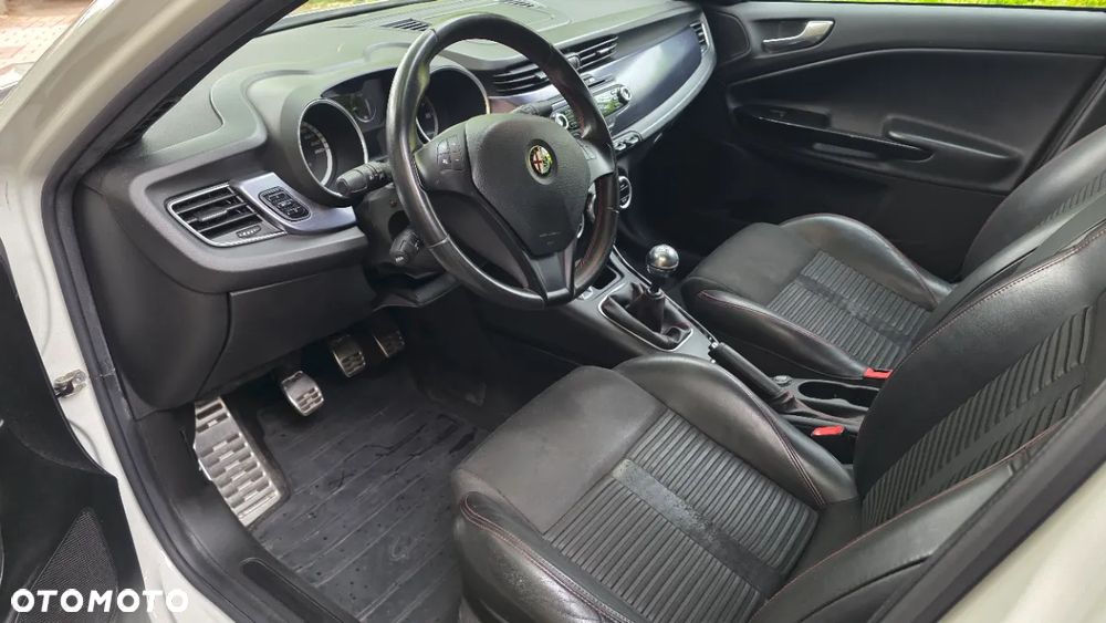 Alfa Romeo Giulietta 1.4 TB MultiAir Distinctive - 4