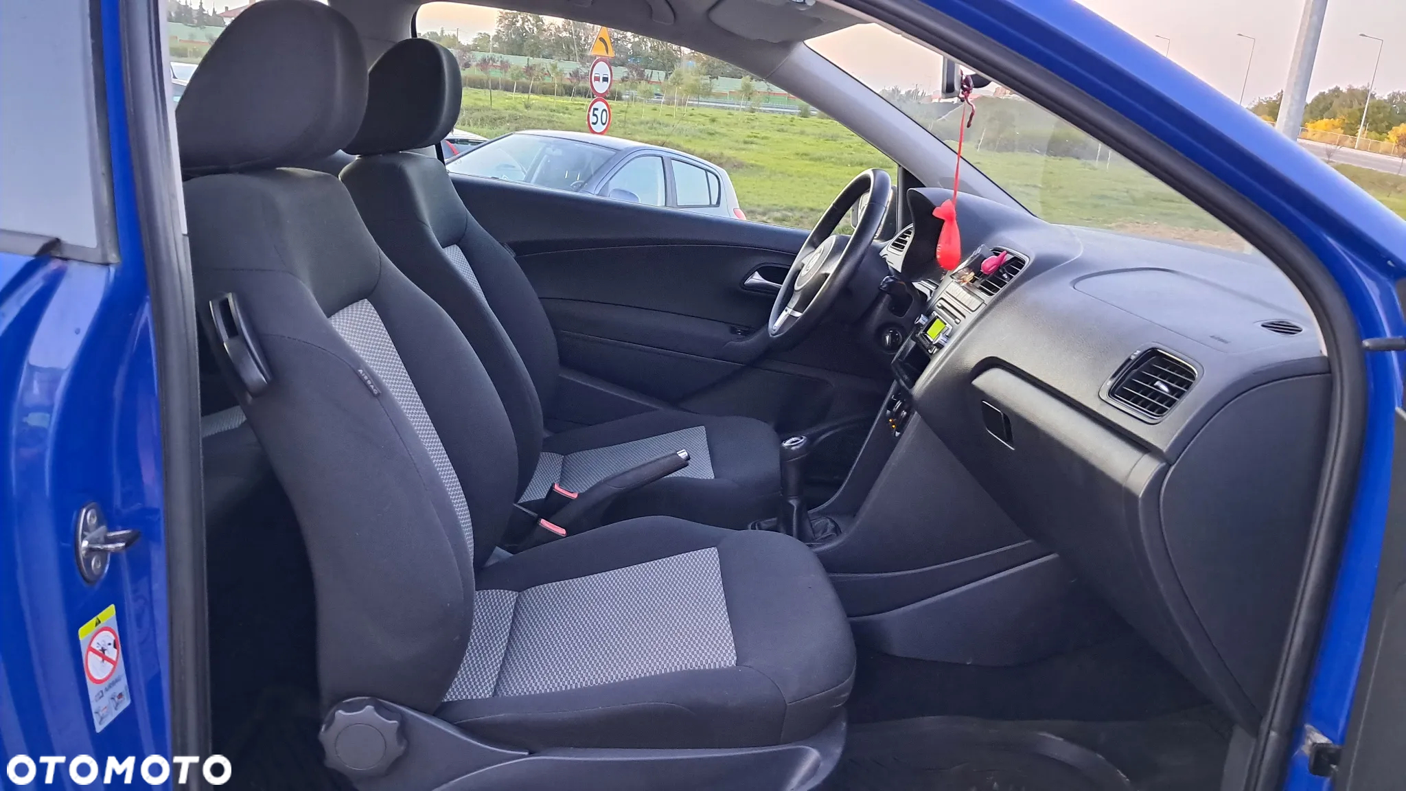 Volkswagen Polo - 11