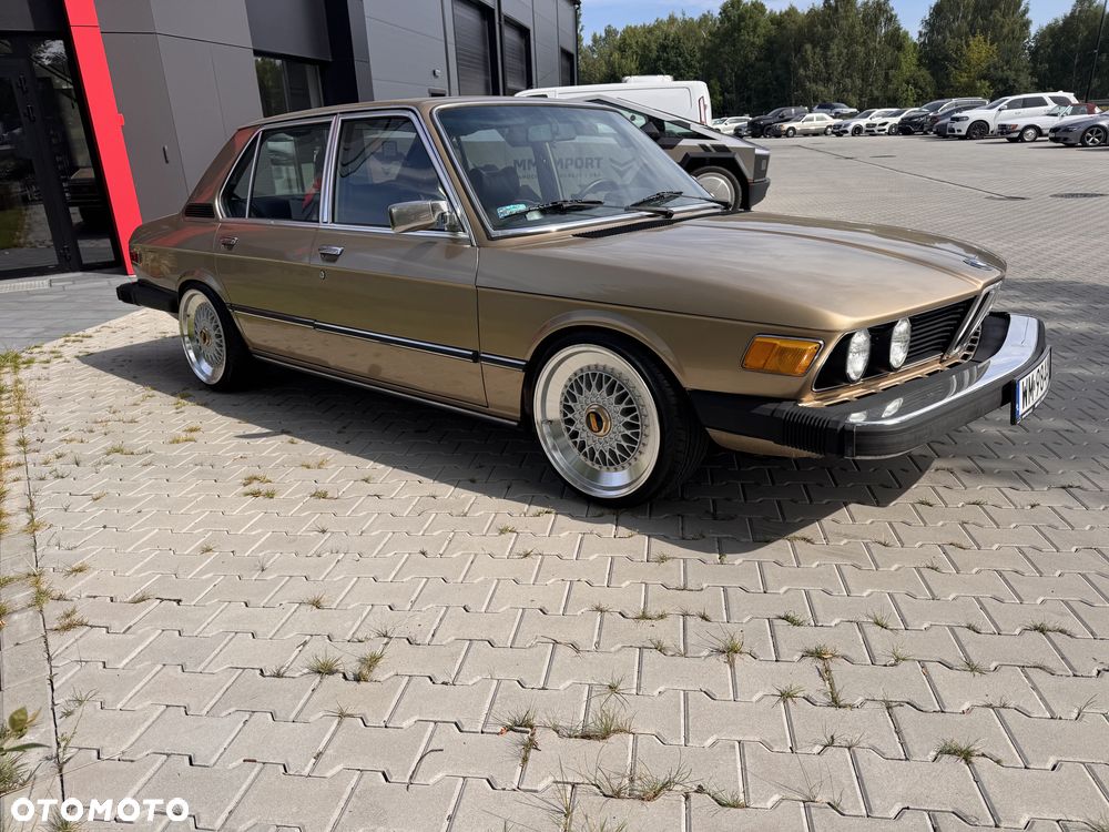 BMW Seria 5 528 i - 2
