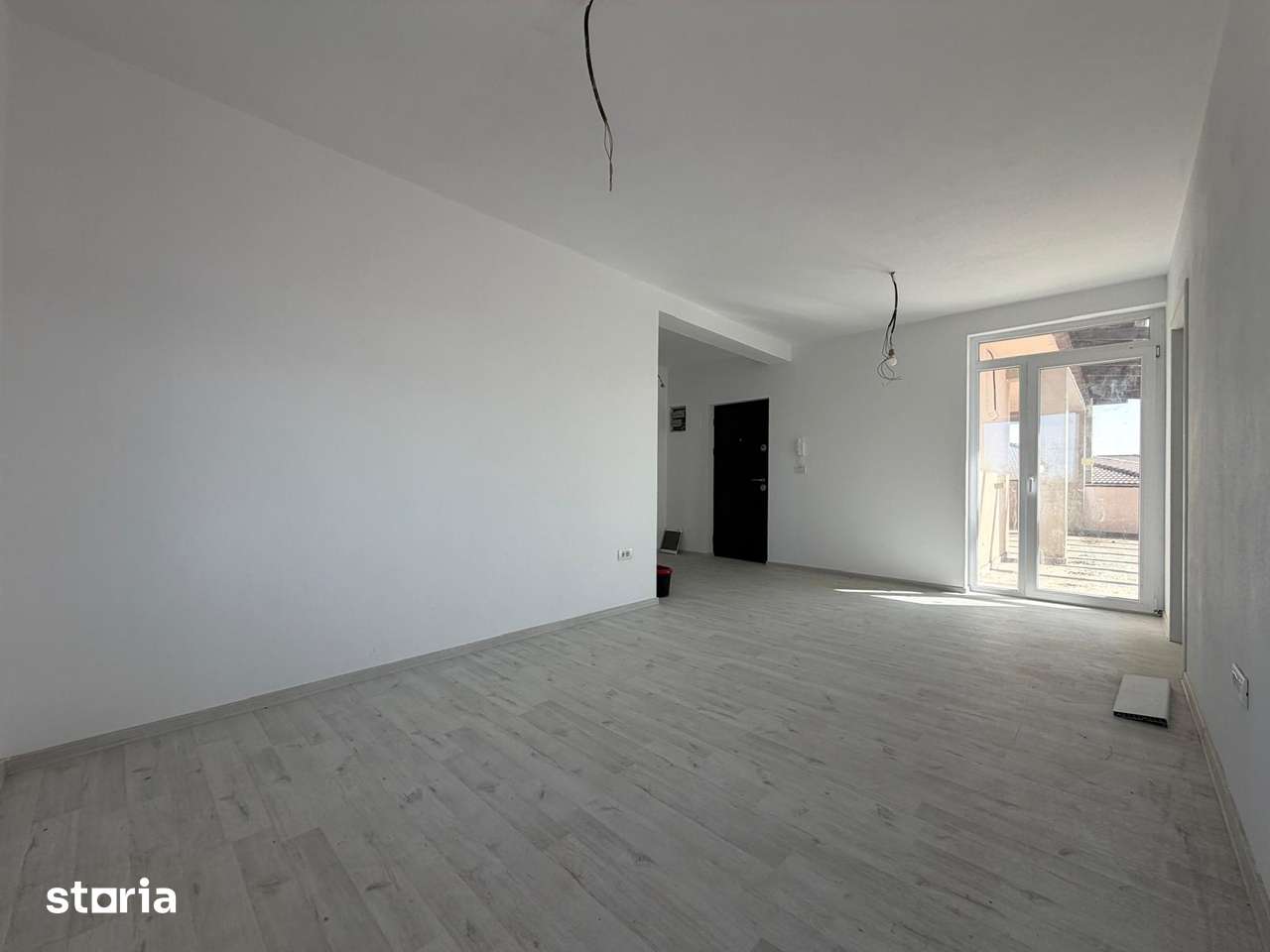 Apartament 2 camere, decomandat, 52 mp utili, etaj 3, loc de parcare — fotografia 3
