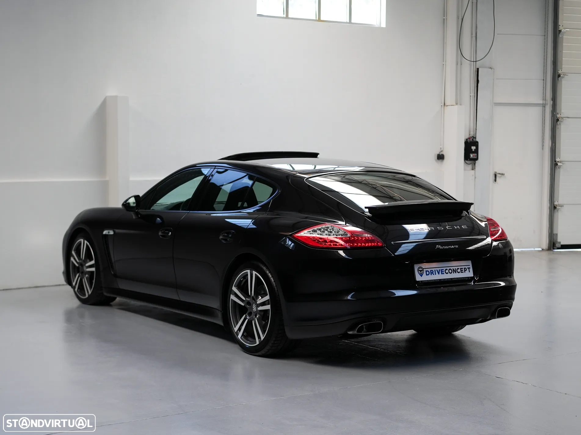Porsche Panamera Platinum Edition - 10