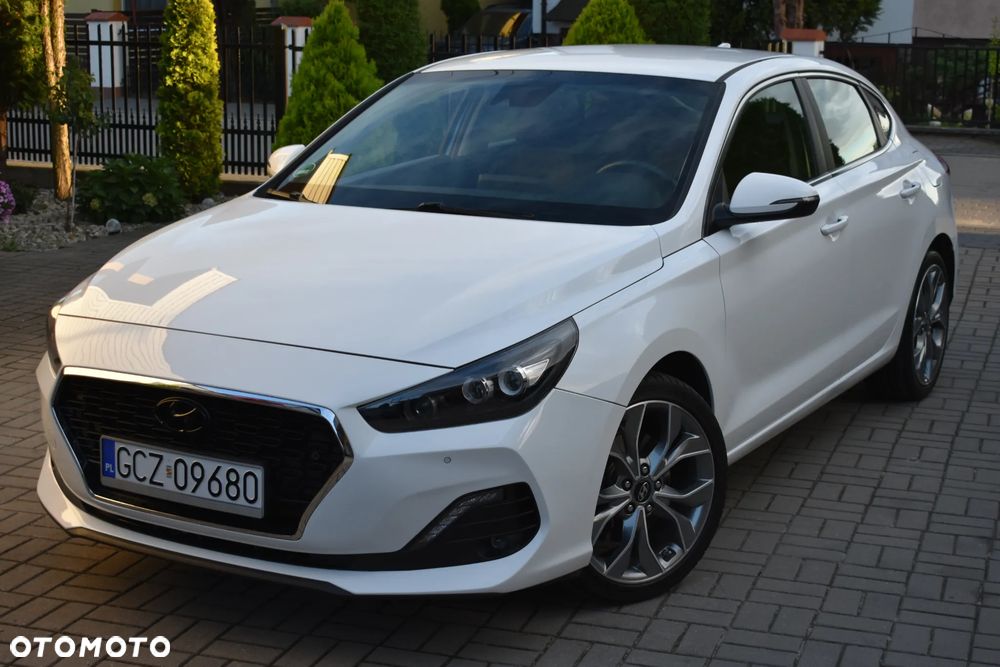 Hyundai i30 1.4 T-GDI Premiere Style - 9