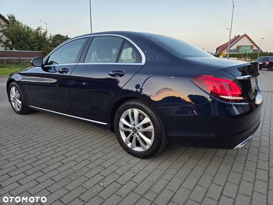 Mercedes-Benz Klasa C 220 d 9G-TRONIC - 3