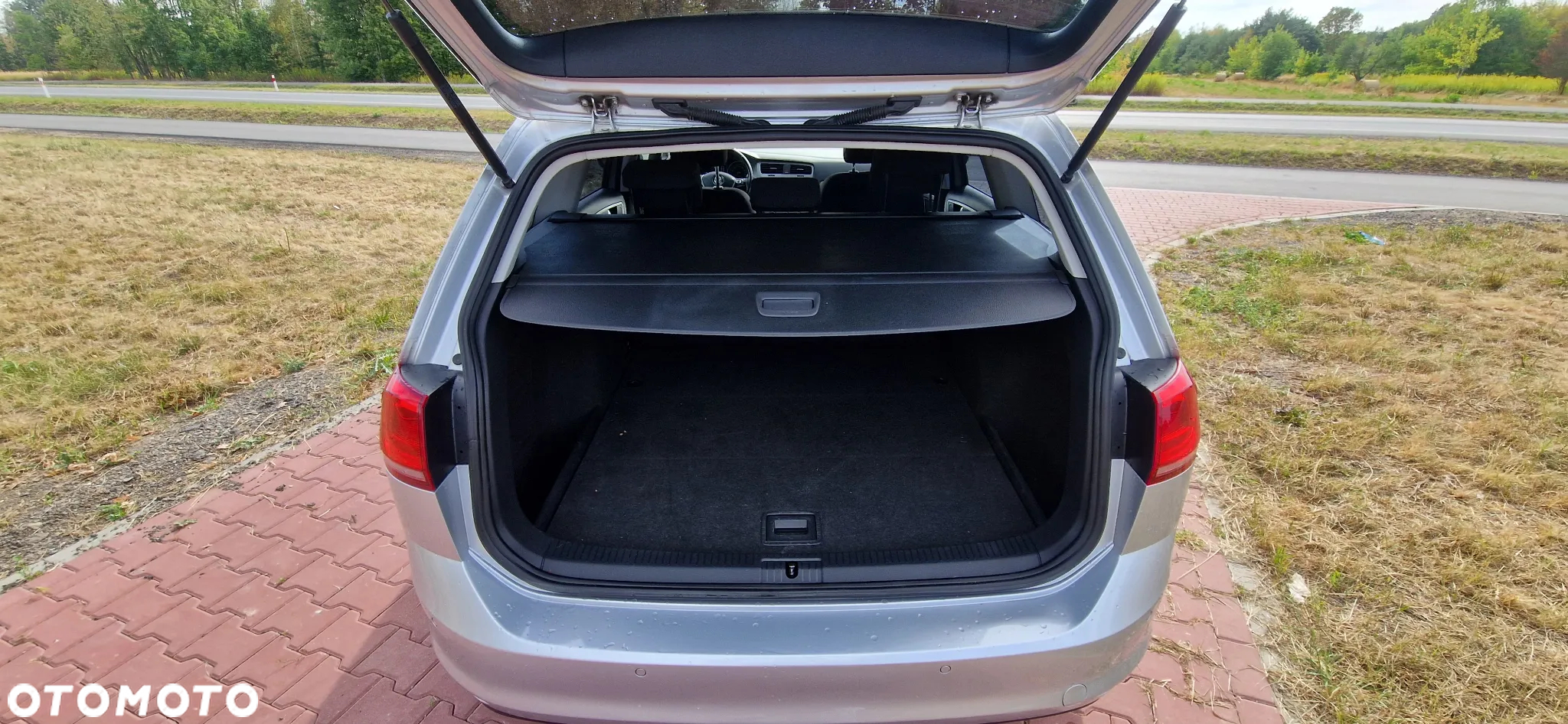 Volkswagen Golf VII 1.6 TDI BMT Comfortline - 14