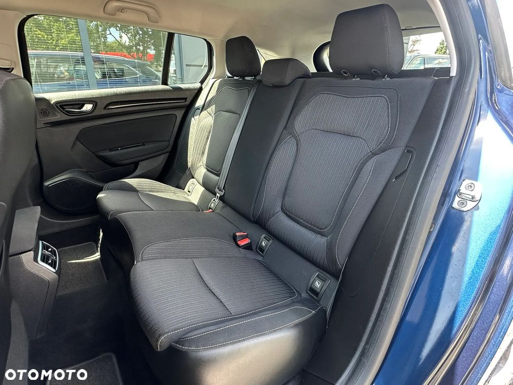 Renault Megane ENERGY TCe 100 EXPERIENCE - 24