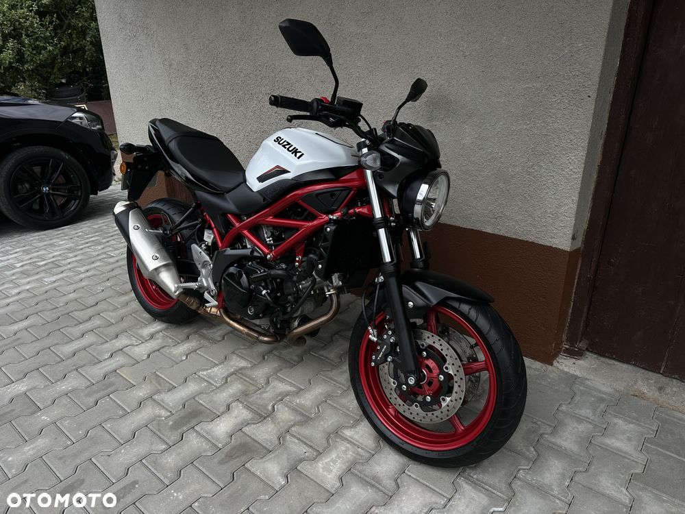Suzuki SV - 8