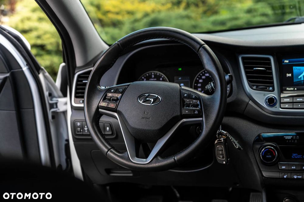 Hyundai Tucson blue 1.7 CRDi 2WD Style - 24