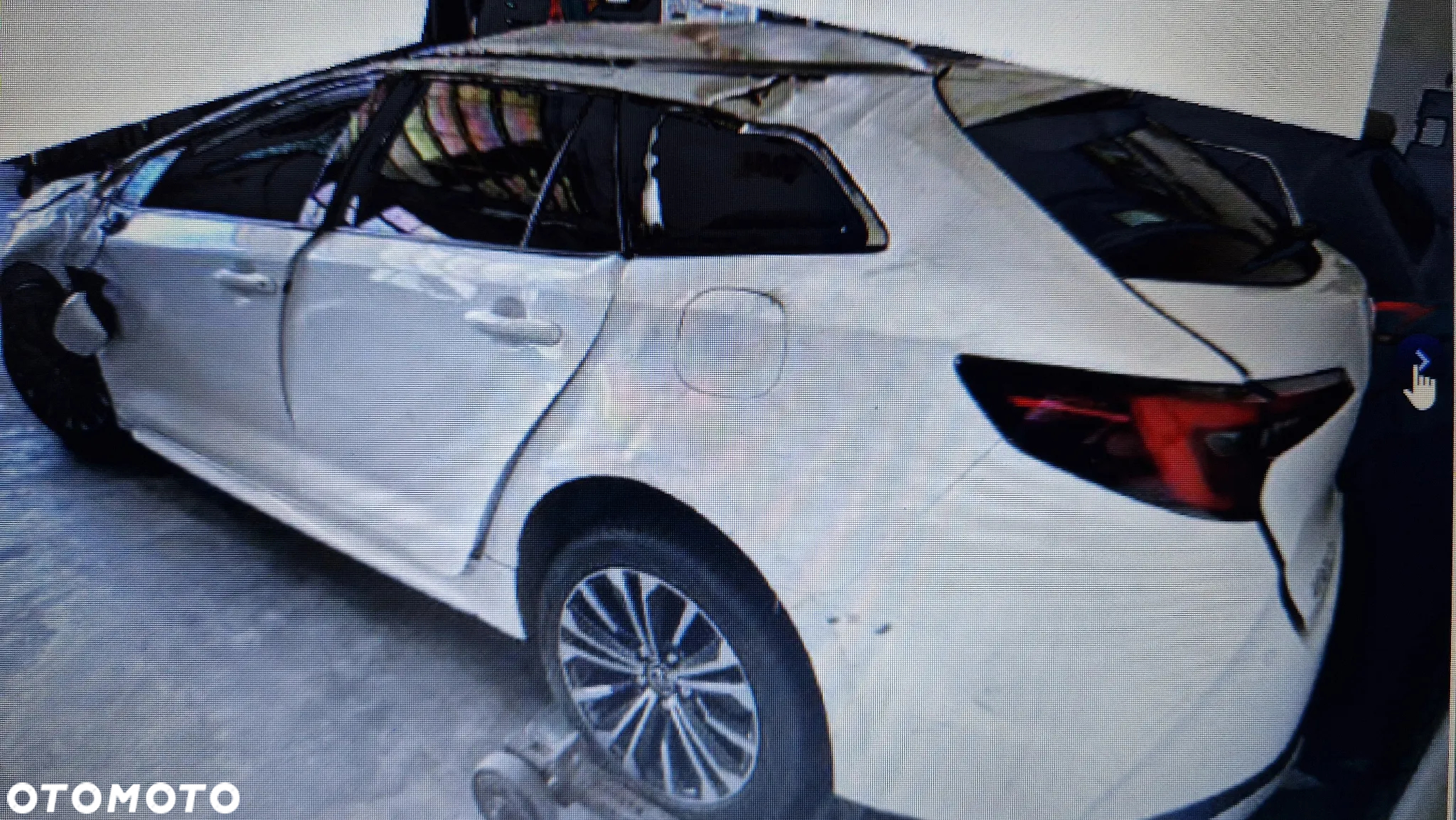 Toyota Corolla 2.0 Hybrid Touring Sports Team Deutschland - 2