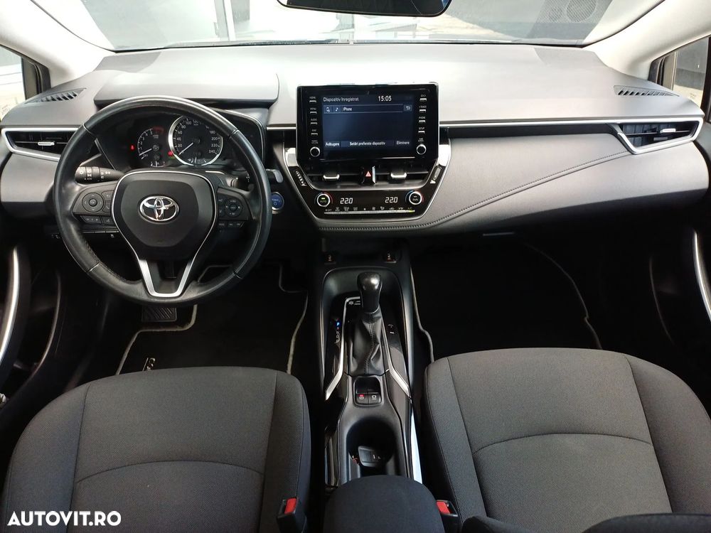 Toyota Corolla 1.8 HSD Business - 21