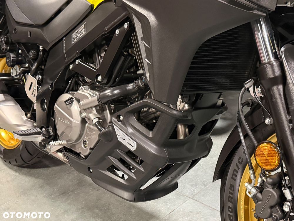 Suzuki V-STROM - 20
