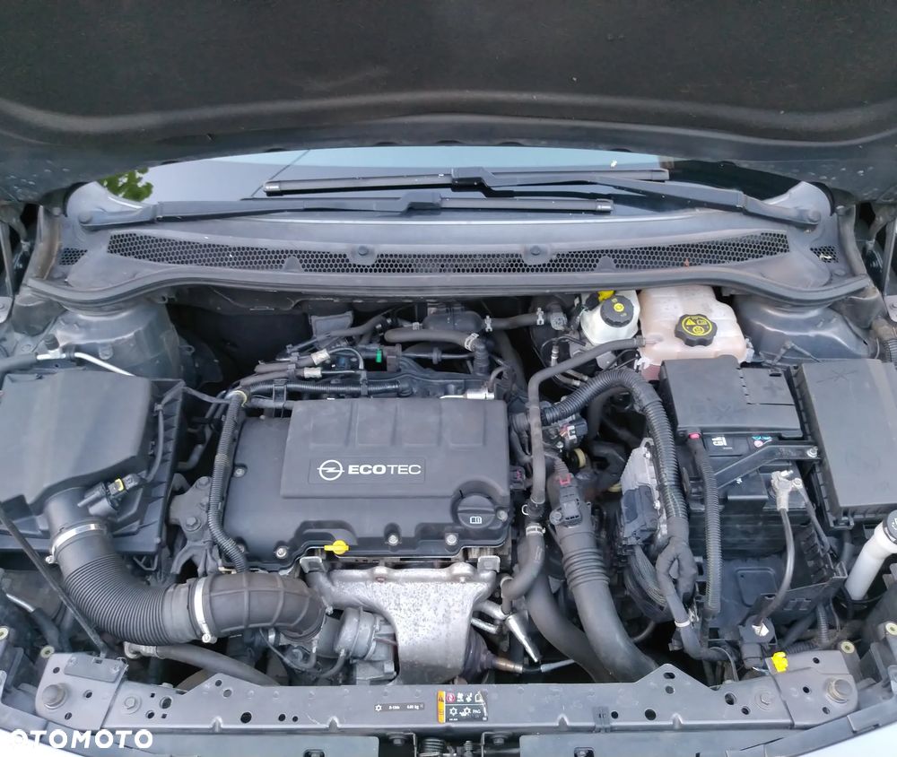 Opel Astra 1.4 Turbo Edition - 30