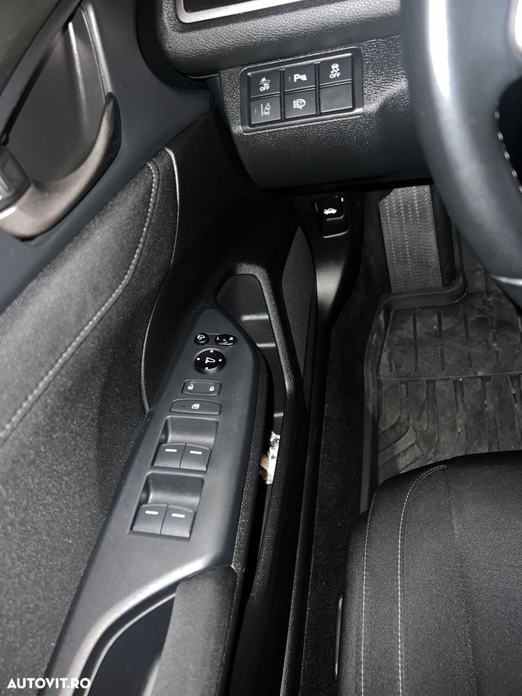 Honda Civic 1.5 VTEC Turbo Comfort Navi - 11