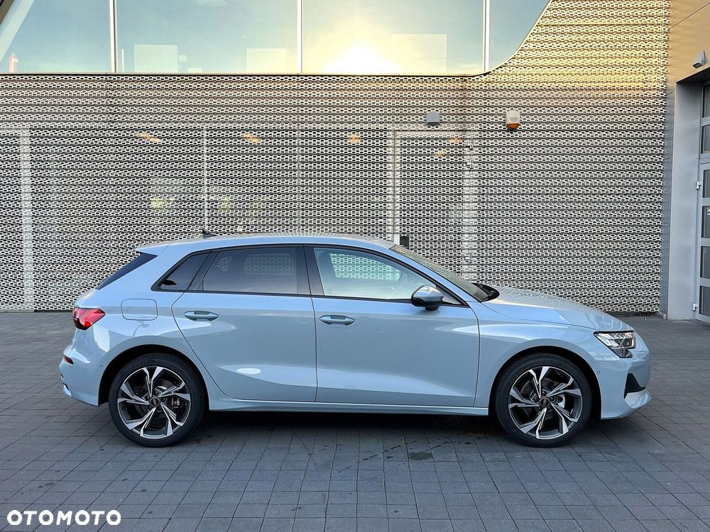 Audi A3 Sportback - 11