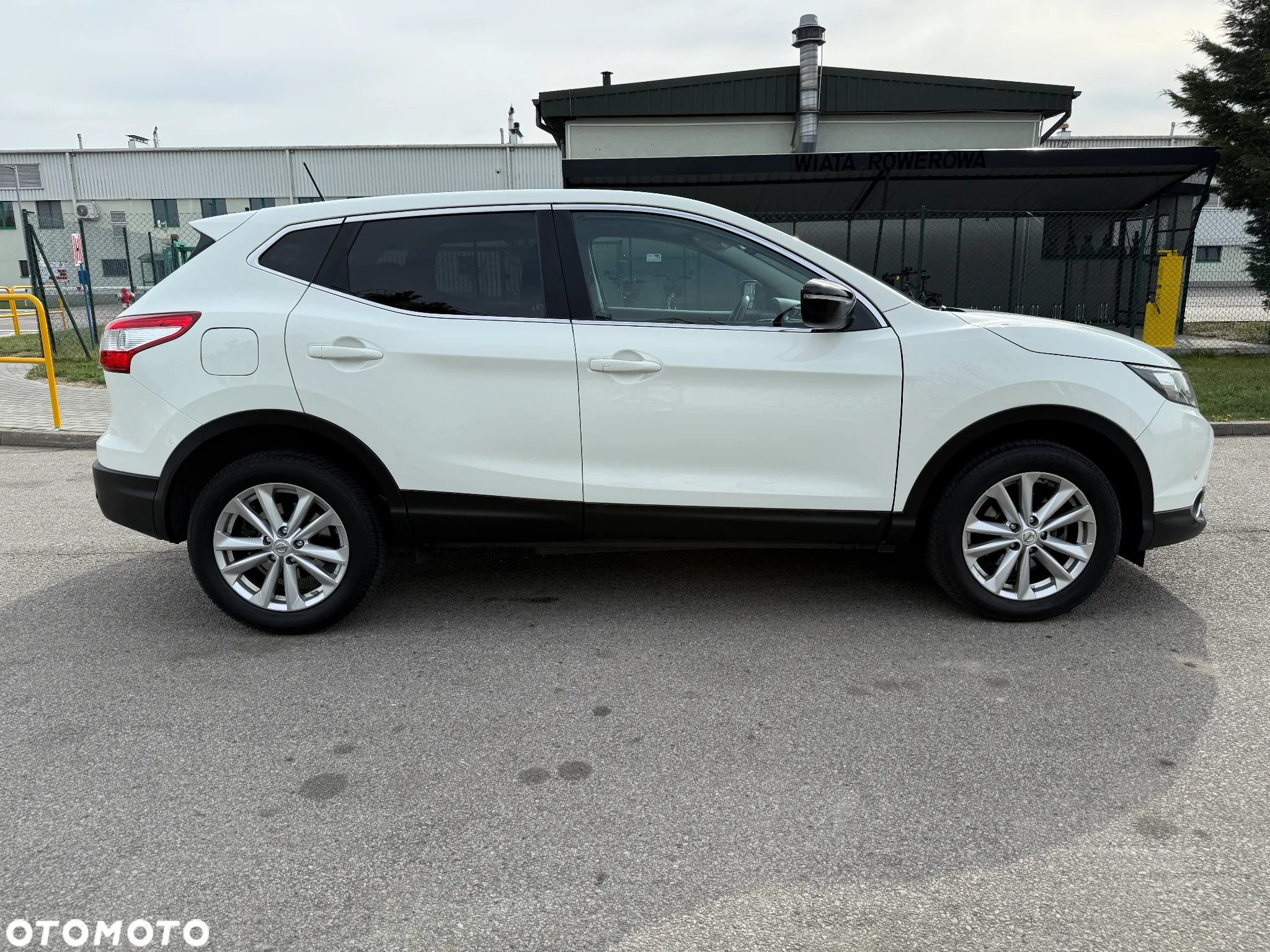 Nissan Qashqai - 4