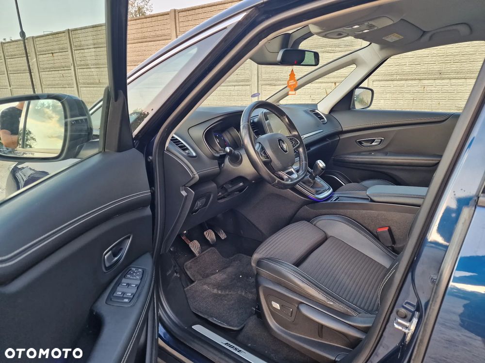 Renault Scenic TCe 140 GPF BOSE EDITION - 8