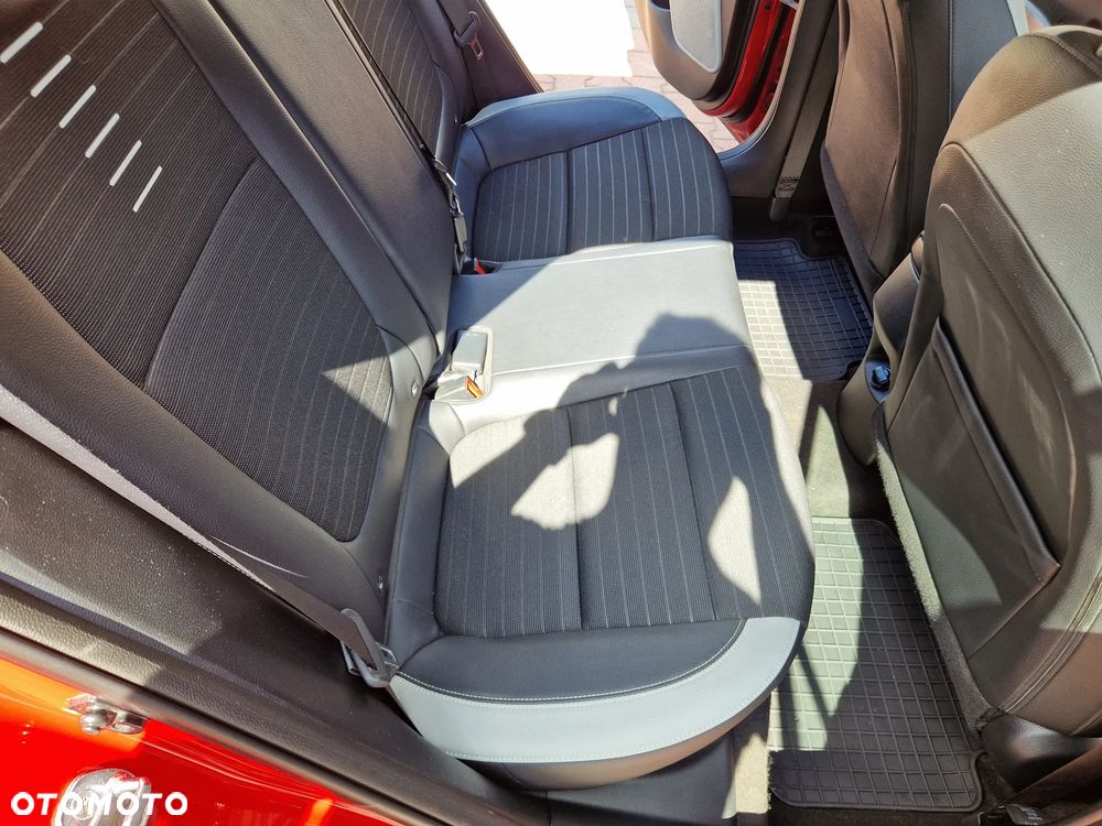 Kia Stonic 1.4 L - 14