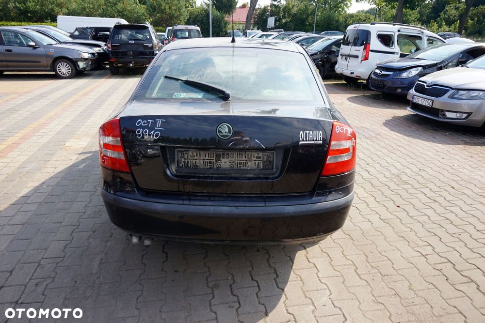 SKODA OCTAVIA II 1Z3 LB LIFTBACK 2008 9910 2.0 TDI BKD 140KM KNS CZARNY na części - 4
